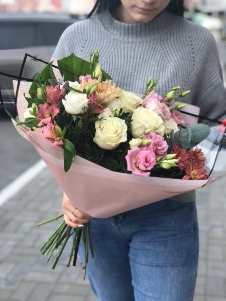 Чудного, безоблачного дня, 
Улыбок, позитива и везения! 
Приятных встреч и радостных забот. 
Пускай..