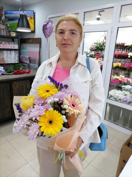 У нас на Ханты-Мансийской 36, остались не разыгранными лотереи среди покупателей, Сегодня Анна, выиграла..
